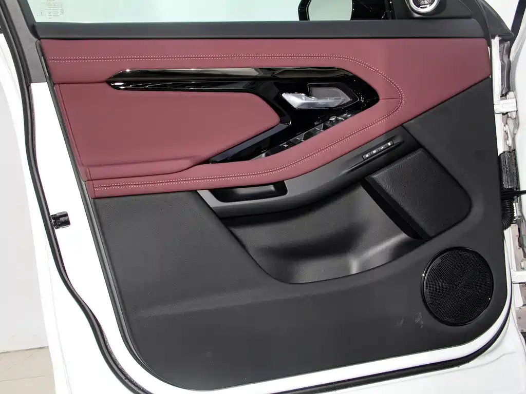 Land Rover Range Rover Evoque L SE 2025 - thumbnail 14