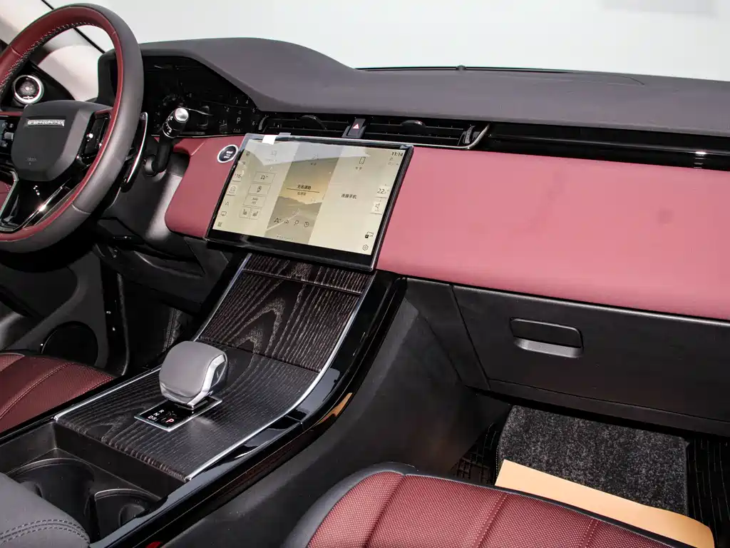 Land Rover Range Rover Evoque L SE 2025 - thumbnail 17