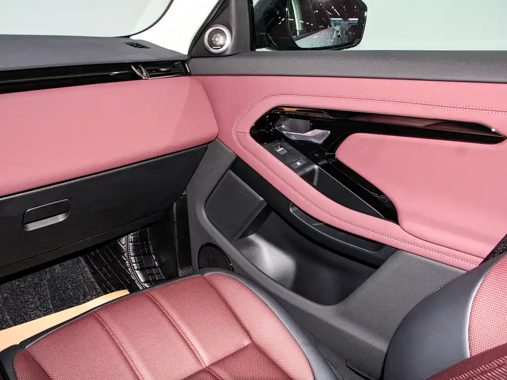 Land Rover Range Rover Evoque L SE 2025 - thumbnail 19
