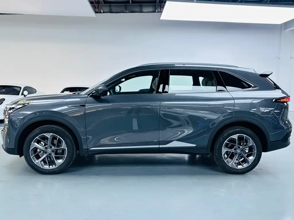 Changan Changan CS75 PLUS 2026 - thumbnail 12