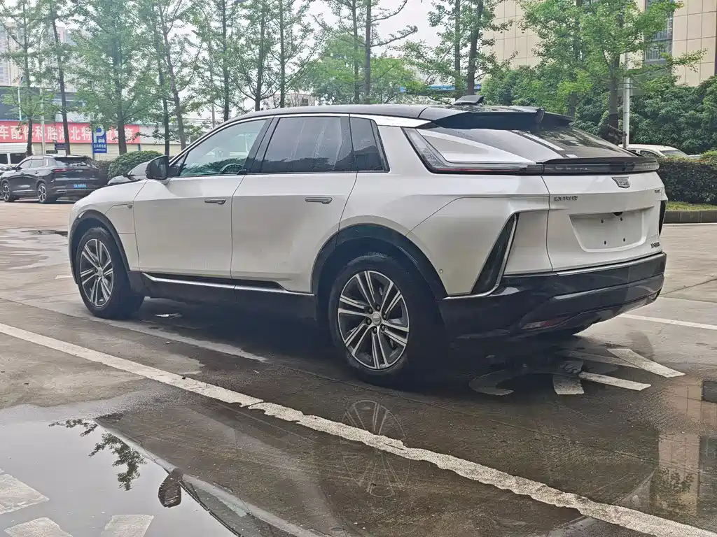 Cadillac Cadillac LYRIQ 2022 AWD Premium 2023 - thumbnail 8