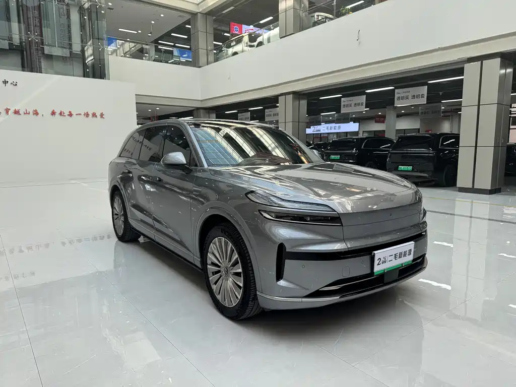 Onvo Onvo L90 2025 Ultra 6-Seater 2025 - thumbnail 3