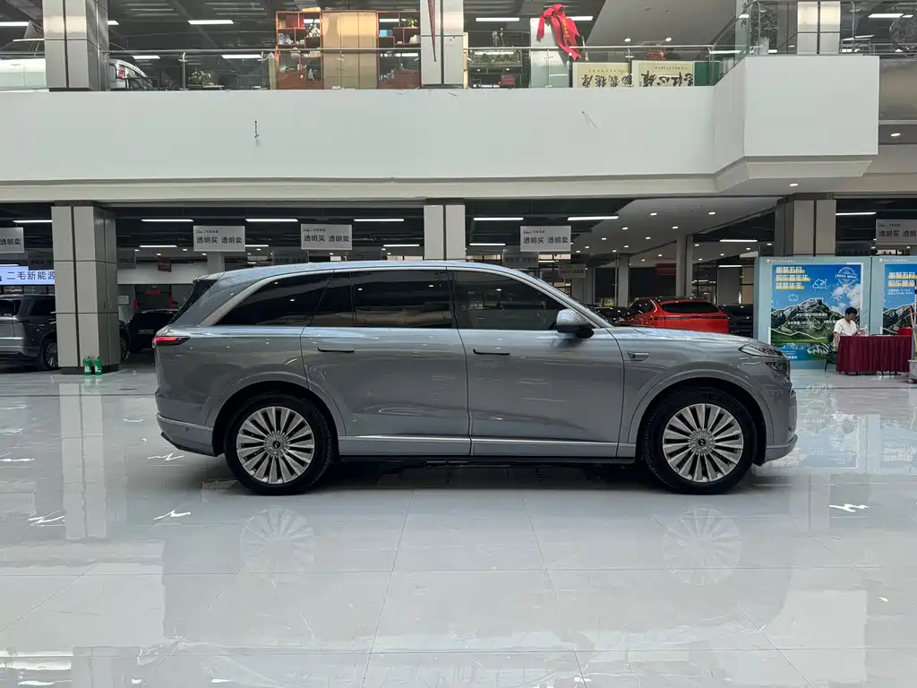 Onvo Onvo L90 2025 Ultra 6-Seater 2025 - thumbnail 4