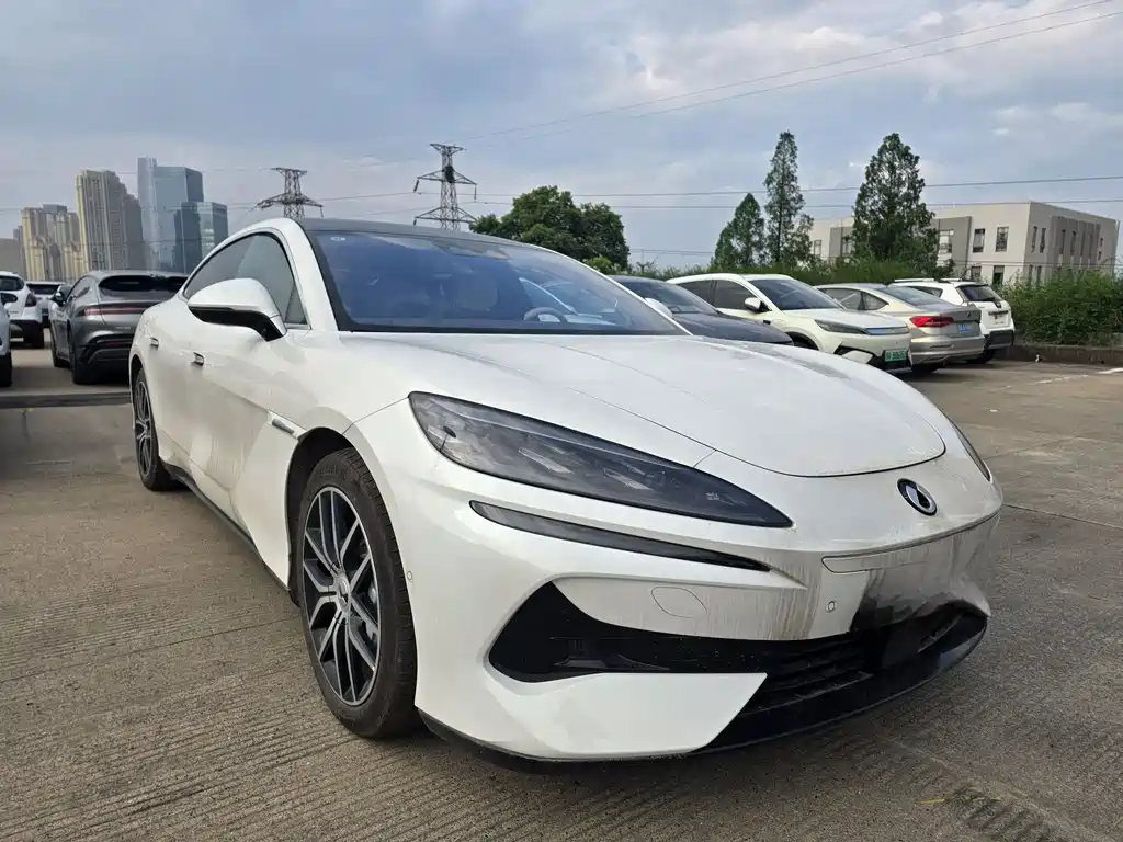 Denza Denza Z9 2024 630km AWD Pro 2025 - thumbnail 3
