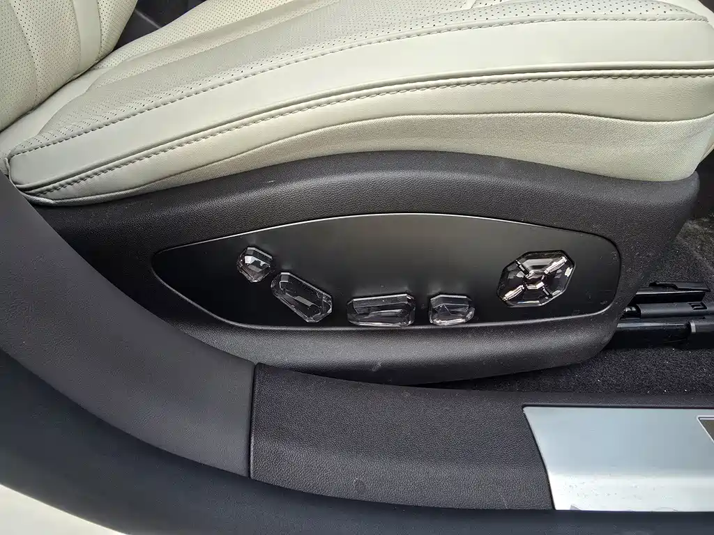 Denza Denza Z9 2024 630km AWD Pro 2025 - thumbnail 21