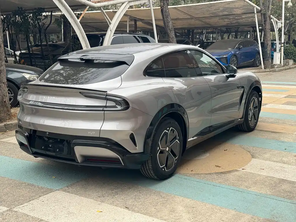Xiaomi Auto Xiaomi YU7 2025 Extended Range Rear-Wheel Drive Edition 2026 - thumbnail 9