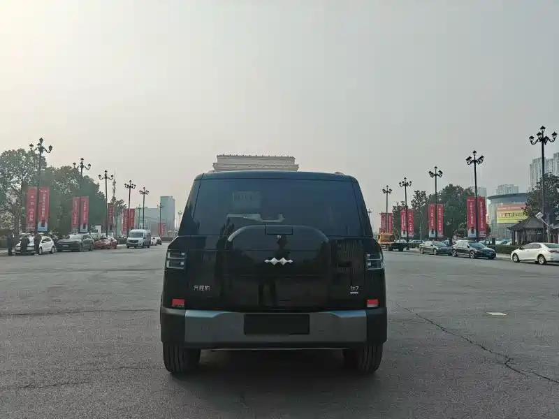 Fang Cheng Bao Taycan 7 2025 200KM RWD Max 2026 - thumbnail 5