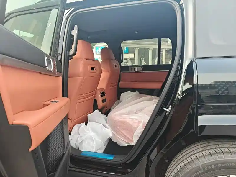 Fang Cheng Bao Taycan 7 2025 200KM RWD Max 2026 - thumbnail 8