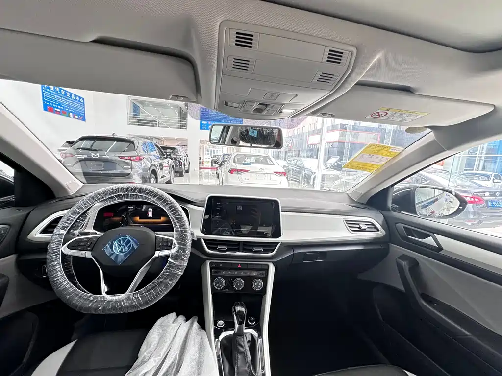 Volkswagen T-ROC 280TSI DSG FWD 2026 - thumbnail 7