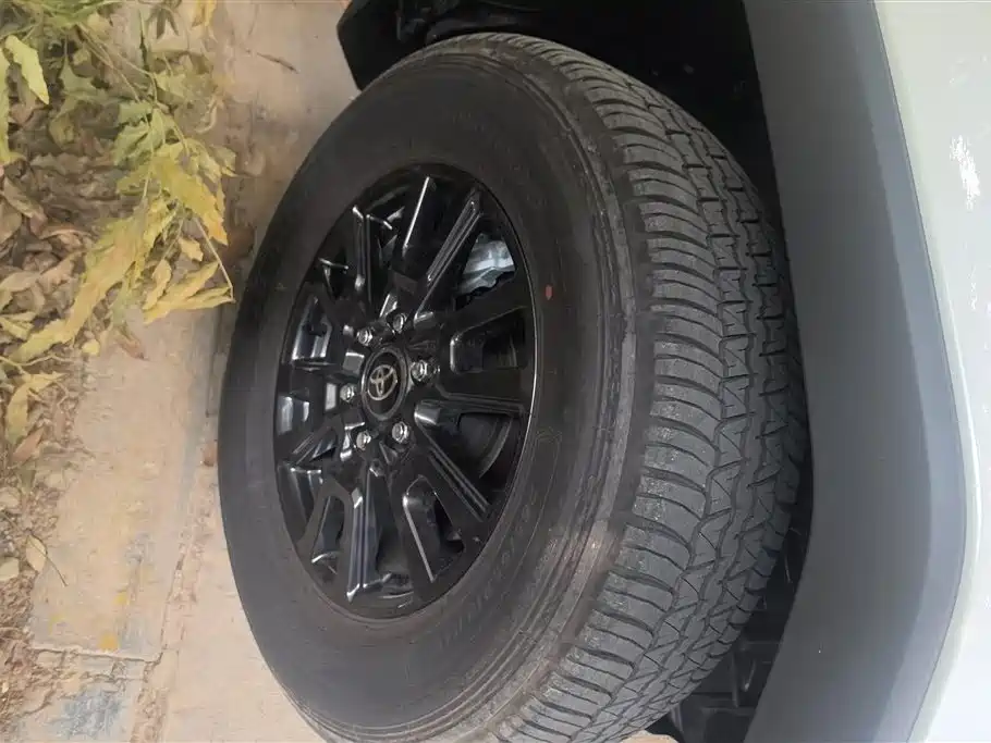 Toyota Prado 2025 2.4T TX 5-seater 2026 - thumbnail 6