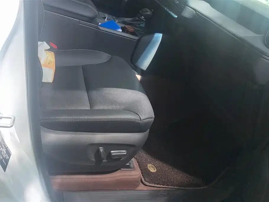 Toyota Prado 2025 2.4T TX 5-seater 2026 - thumbnail 8