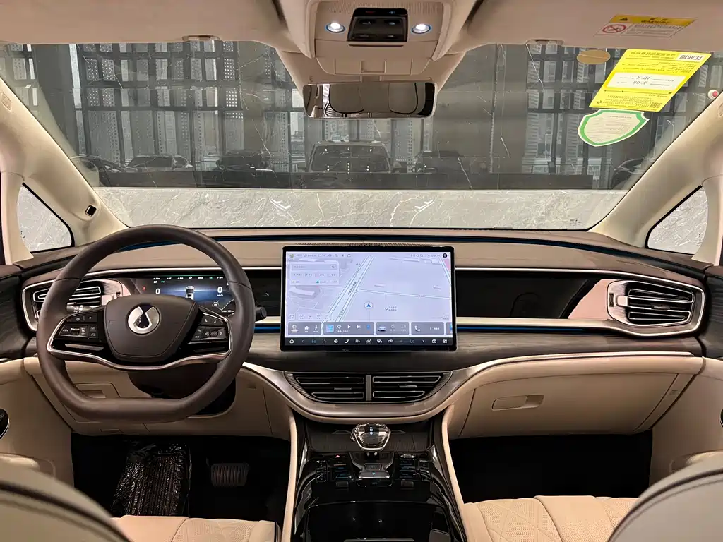 Denza Denza D9 2024 EV 600 AWD Flagship 2026 - thumbnail 5