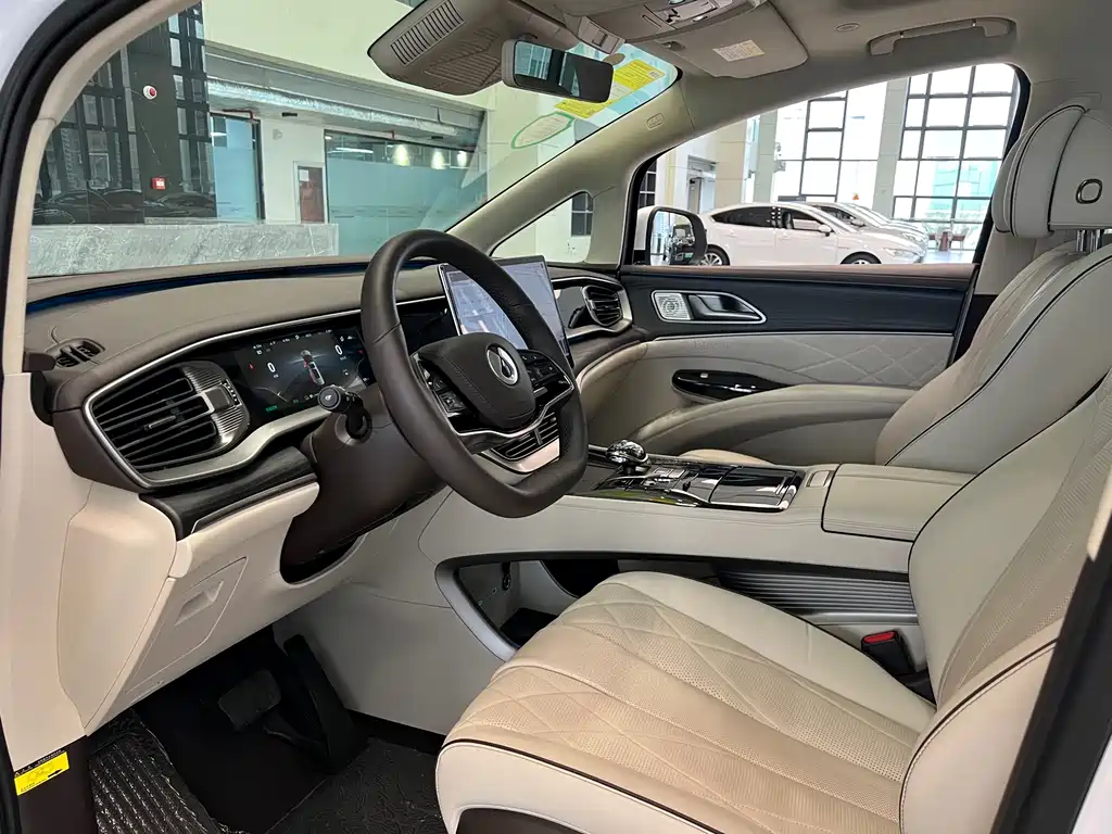 Denza Denza D9 2024 EV 600 AWD Flagship 2026 - thumbnail 7
