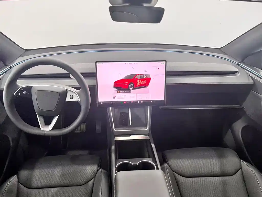 Tesla Model Y Long Range AWD 2025 - thumbnail 4