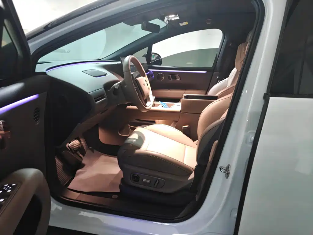 Li Auto Li Auto i6 2025 AWD Standard 2025 - thumbnail 6