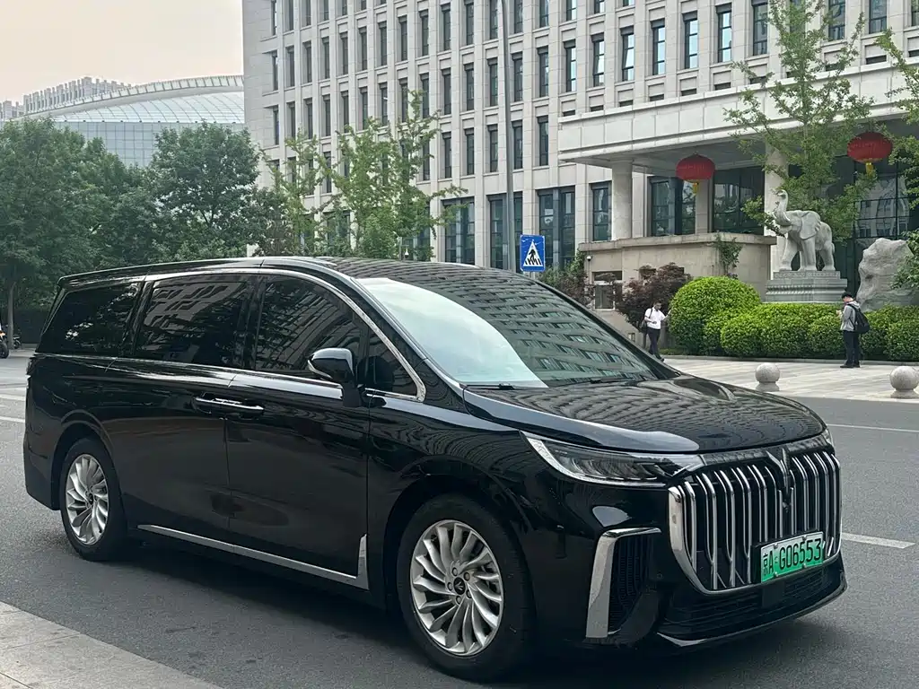 Voyah Voyah Dreamer 2024 PHEV Long Range Excellence Edition 2025 - thumbnail 3
