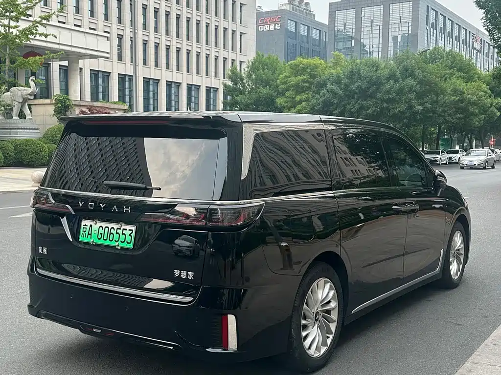 Voyah Voyah Dreamer 2024 PHEV Long Range Excellence Edition 2025 - thumbnail 4