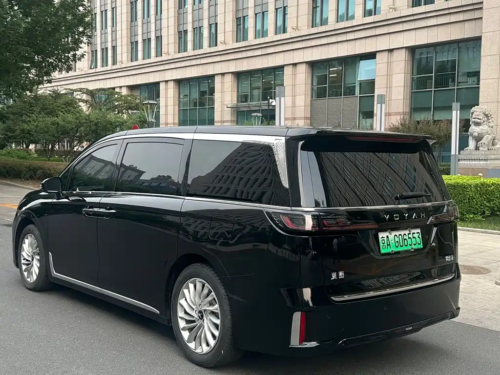 Voyah Voyah Dreamer 2024 PHEV Long Range Excellence Edition 2025 - thumbnail 6