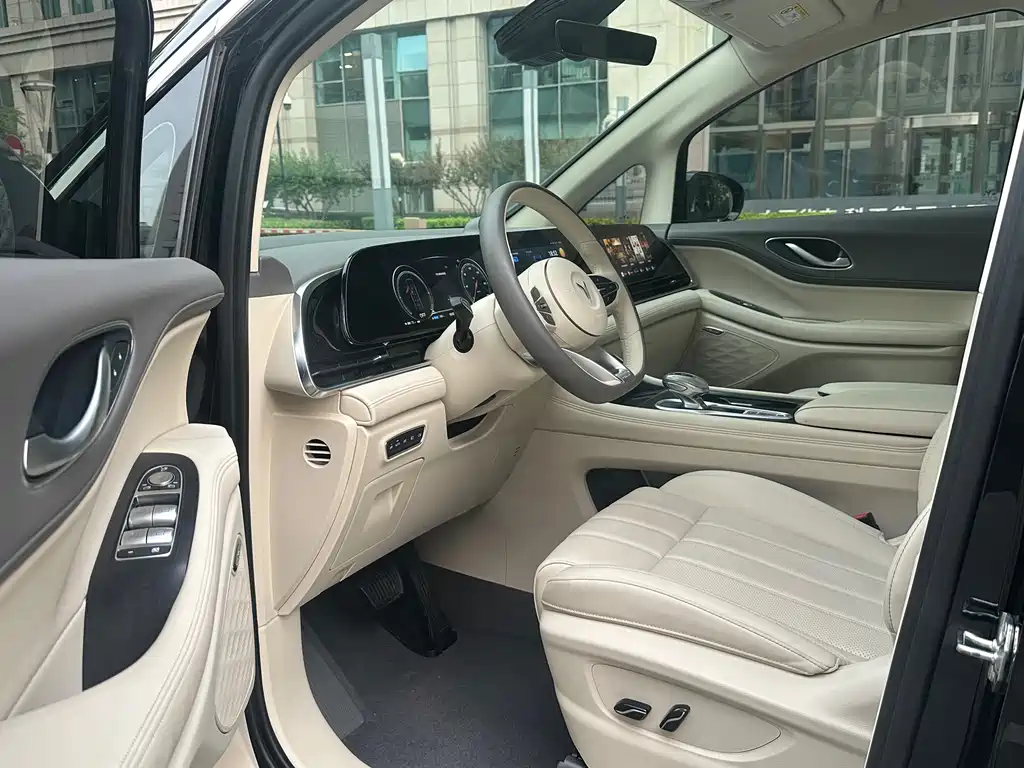 Voyah Voyah Dreamer 2024 PHEV Long Range Excellence Edition 2025 - thumbnail 7
