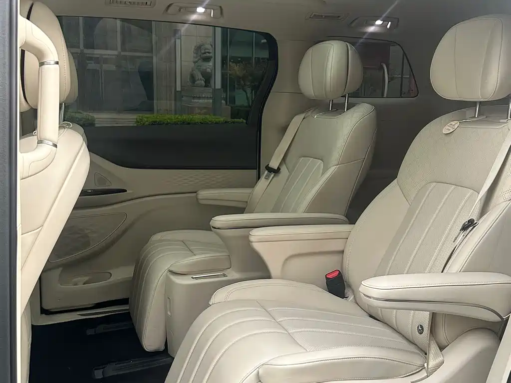 Voyah Voyah Dreamer 2024 PHEV Long Range Excellence Edition 2025 - thumbnail 8