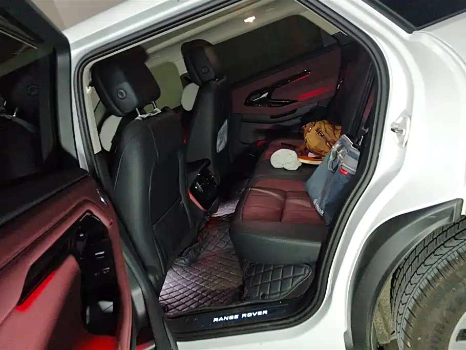 Land Rover Range Rover Evoque L SE 2026 - thumbnail 11