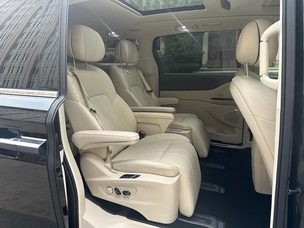 Voyah Voyah Dreamer 2024 PHEV Long Range Excellence Edition 2025 - thumbnail 11