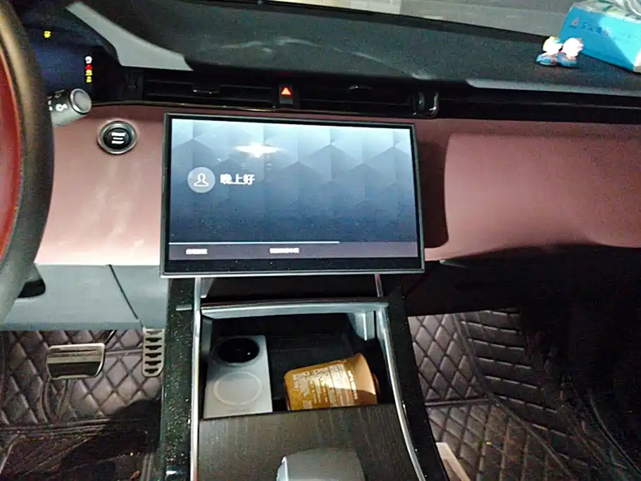 Land Rover Range Rover Evoque L SE 2026 - thumbnail 13