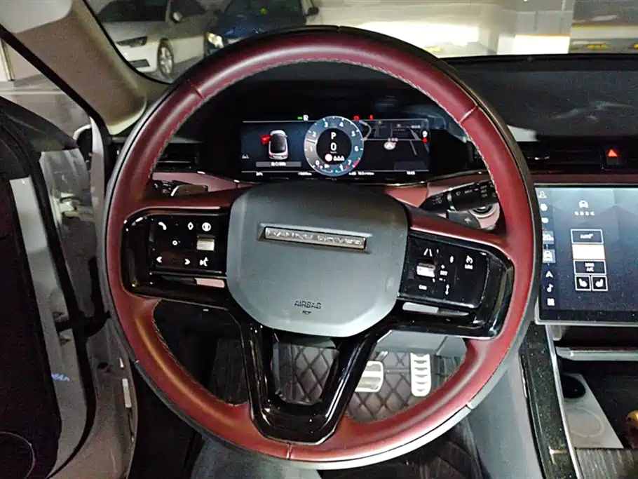 Land Rover Range Rover Evoque L SE 2026 - thumbnail 15