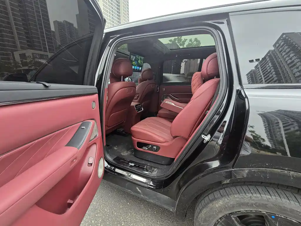 AITO AITO M8 2025 BEV Max+ 6-Seater Long Range 2025 - thumbnail 6