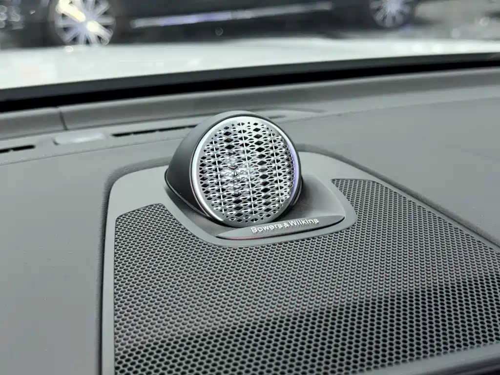 Volvo Volvo XC60 B5 AWD Momentum Sport 2025 - thumbnail 15