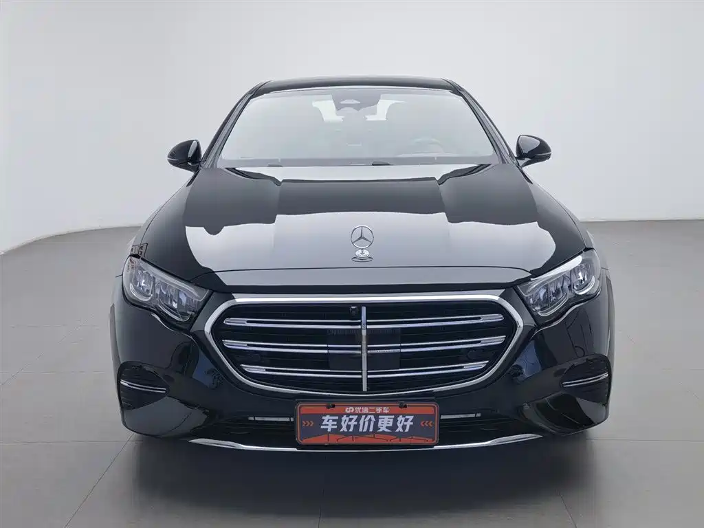 Mercedes-Benz Mercedes-Benz E 260 L 2025 - thumbnail 3
