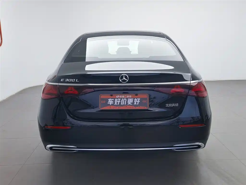 Mercedes-Benz Mercedes-Benz E 260 L 2025 - thumbnail 4