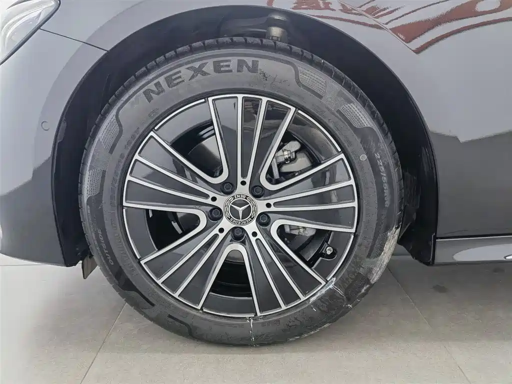 Mercedes-Benz Mercedes-Benz E 260 L 2025 - thumbnail 17