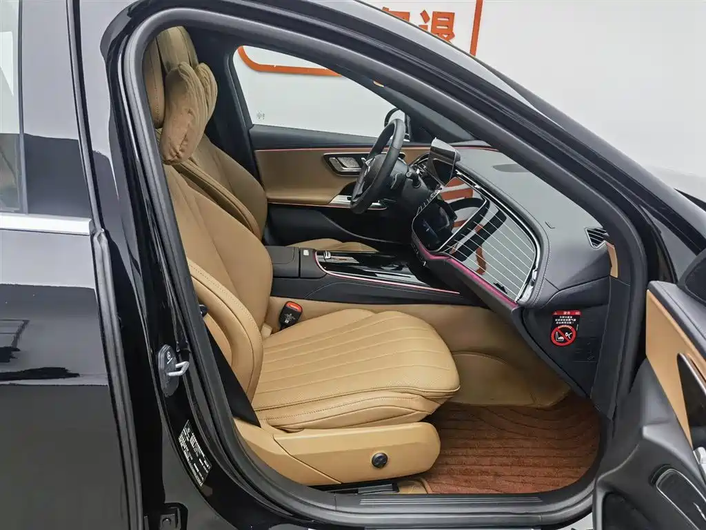 Mercedes-Benz Mercedes-Benz E 260 L 2025 - thumbnail 23
