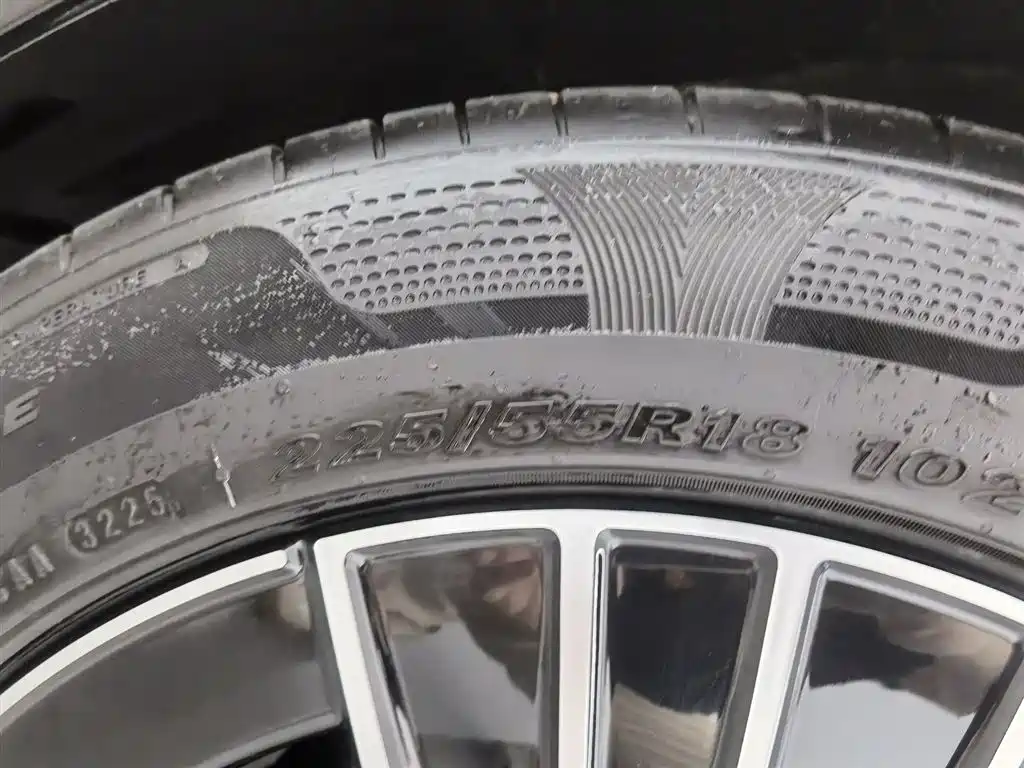 Mercedes-Benz Mercedes-Benz E 260 L 2025 - thumbnail 24