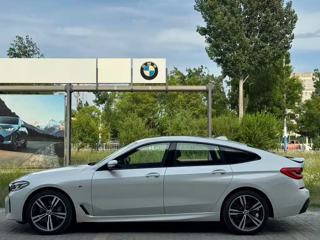 BMW BMW 6 Series GT 2022 630i M Sport Package 2025 - thumbnail 3