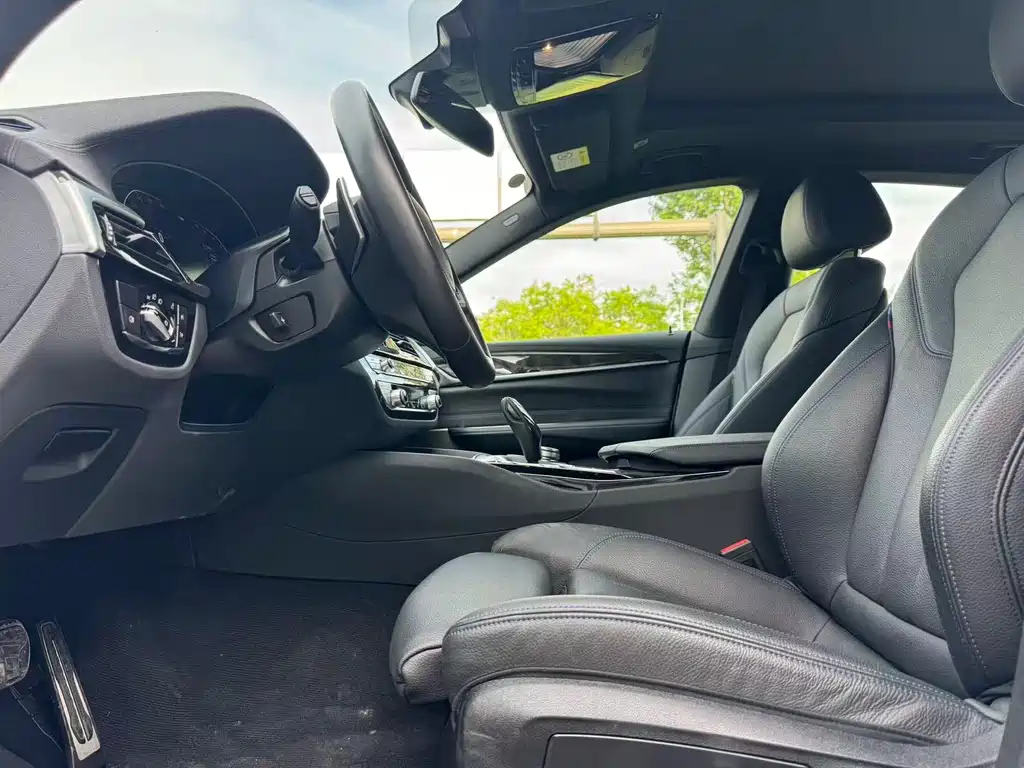 BMW BMW 6 Series GT 2022 630i M Sport Package 2025 - thumbnail 7