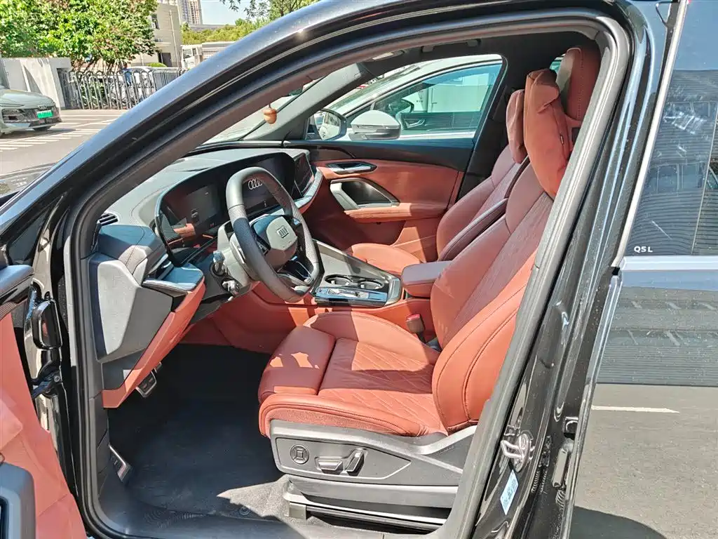 Audi Audi Q5L 2026 2.0T Million Users Exclusive Edition 2026 - thumbnail 9