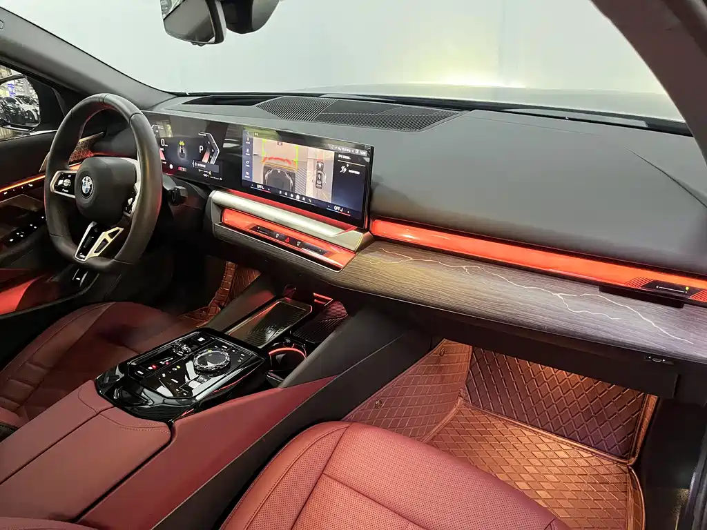 BMW BMW 5 Series 2025 530Li Exclusive M Sport Package 2025 - thumbnail 8