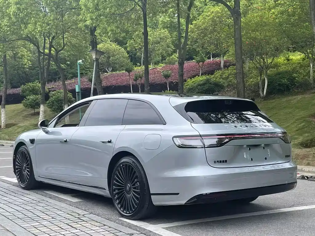 Stelato Stelato S9T 2025 EV AWD Ultra (192-line LiDAR) 2026 - thumbnail 3