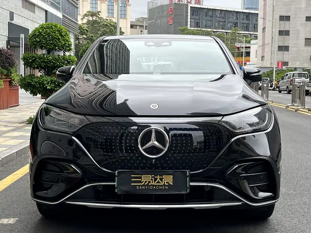 Mercedes-Benz Mercedes-Benz EQE SUV 500 4MATIC 2025 - thumbnail 2