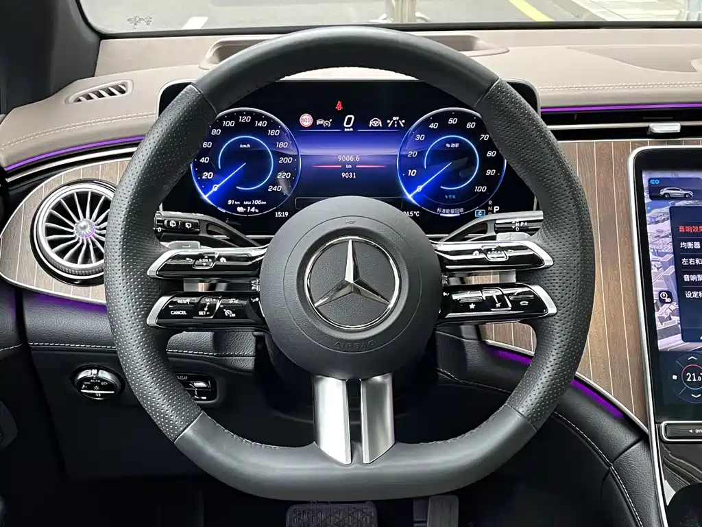 Mercedes-Benz Mercedes-Benz EQE SUV 500 4MATIC 2025 - thumbnail 14