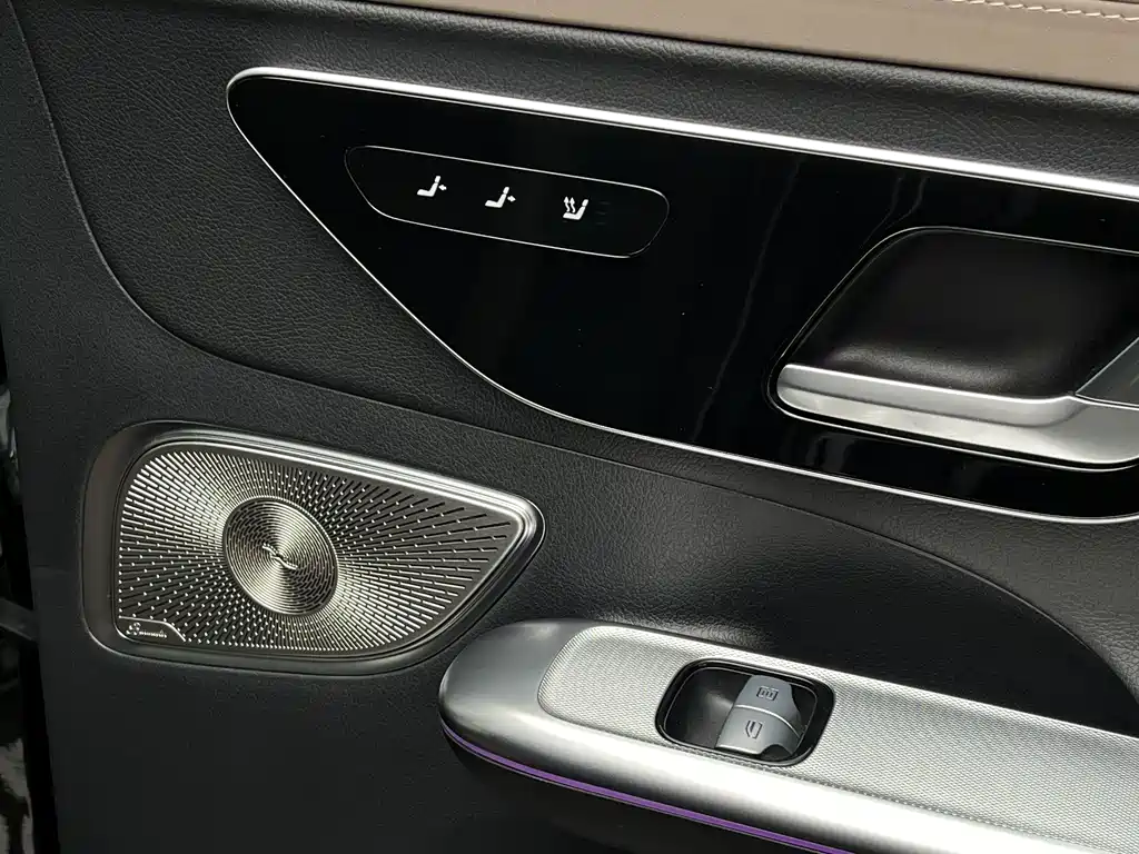 Mercedes-Benz Mercedes-Benz EQE SUV 500 4MATIC 2025 - thumbnail 18