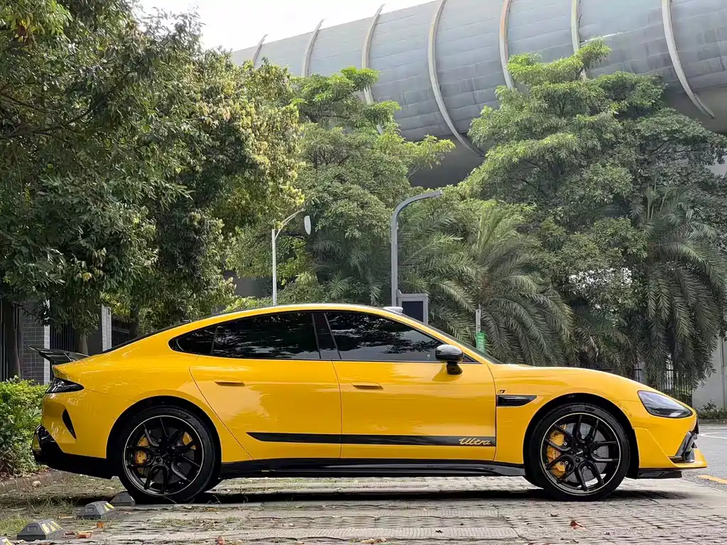 Xiaomi Auto Xiaomi SU7 Ultra 2025 - thumbnail 7