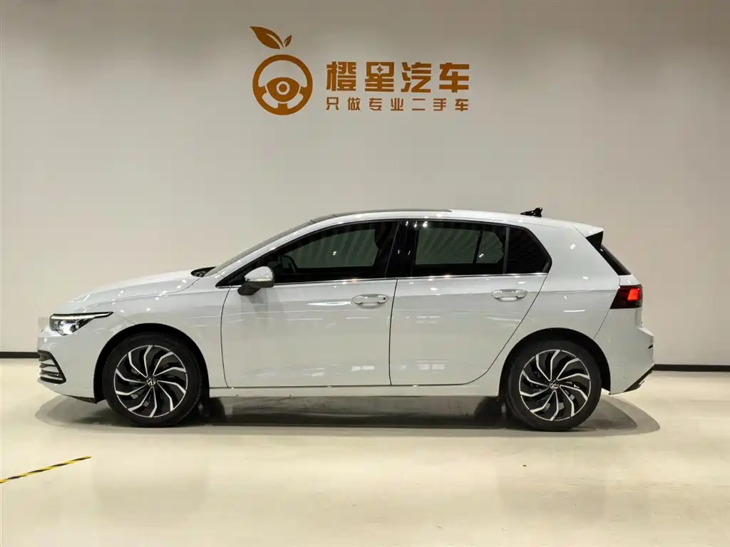 Volkswagen Golf 2023 280TSI DSG Pro 2023 - thumbnail 3