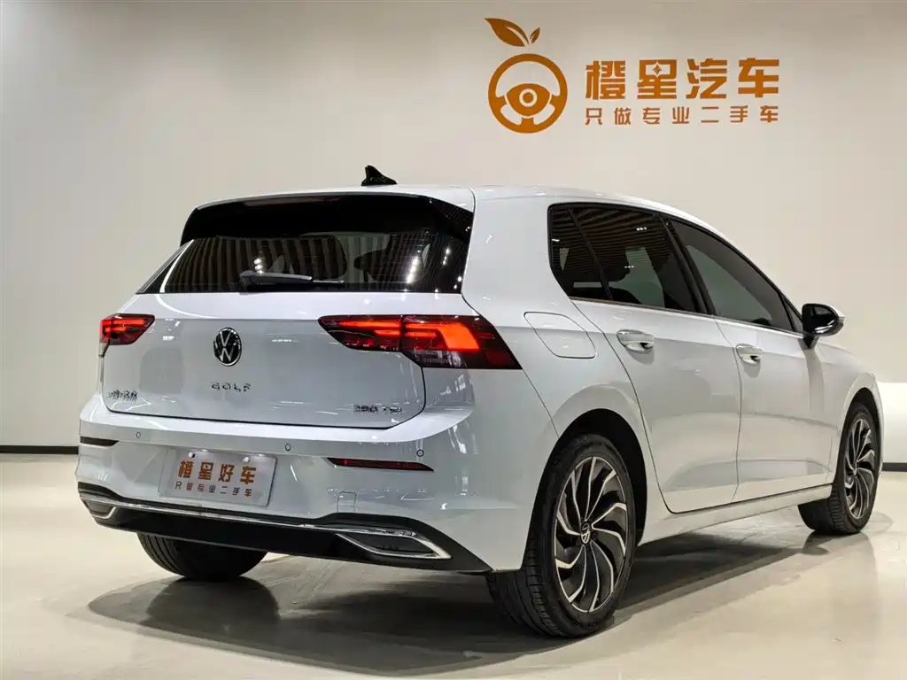 Volkswagen Golf 2023 280TSI DSG Pro 2023 - thumbnail 5