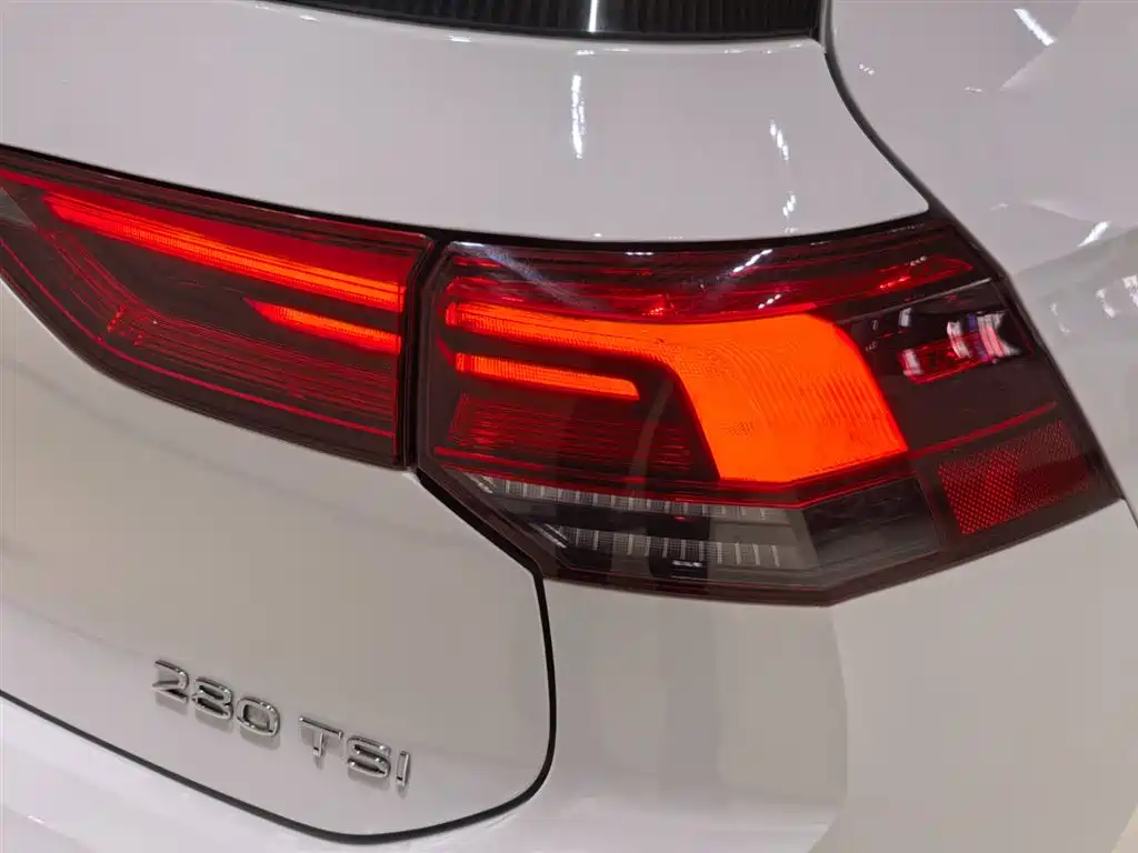 Volkswagen Golf 2023 280TSI DSG Pro 2023 - thumbnail 10