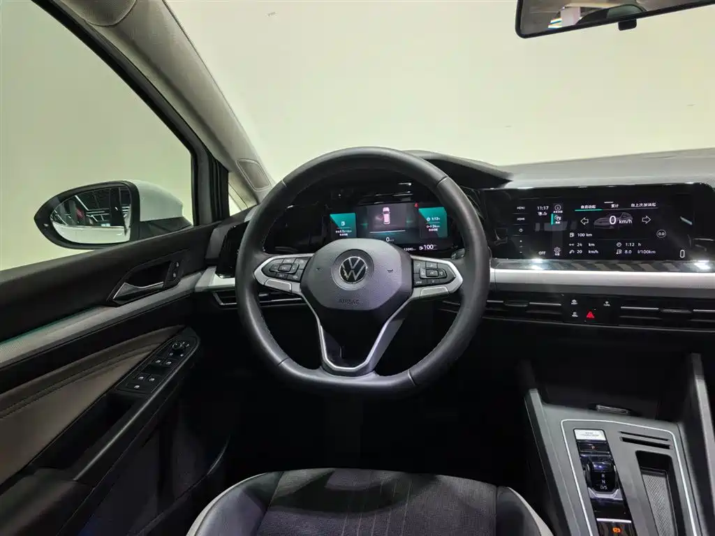 Volkswagen Golf 2023 280TSI DSG Pro 2023 - thumbnail 12