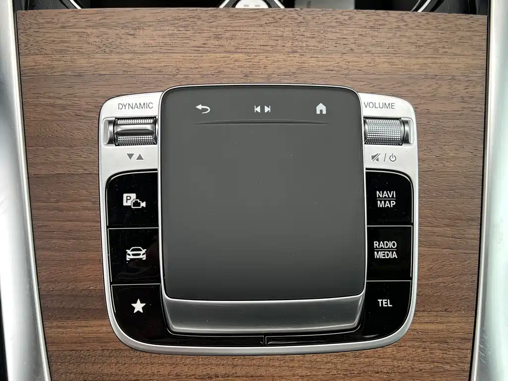 Mercedes-Benz Mercedes-Benz G-Class 2025 G 450 d 2026 - thumbnail 10