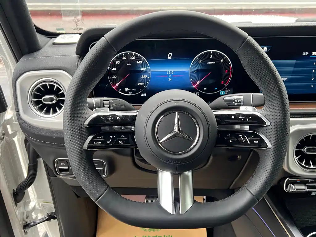 Mercedes-Benz Mercedes-Benz G-Class 2025 G 450 d 2026 - thumbnail 13
